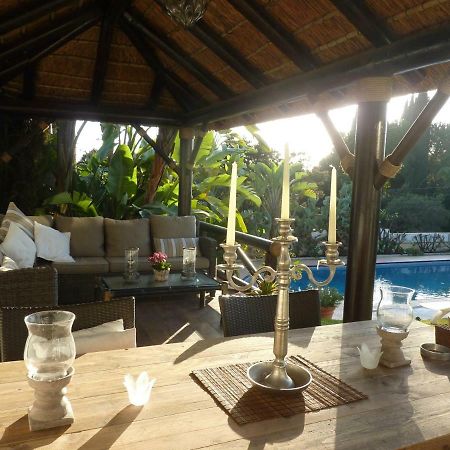 Villa Breeze Boutique Guest Rooms, Marbella Sitio de Calahonda 外观 照片