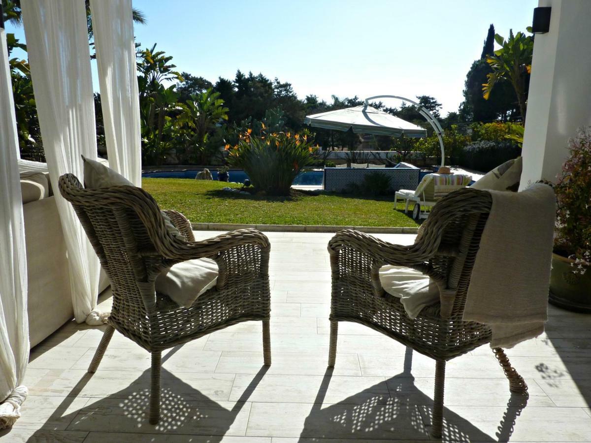 Villa Breeze Boutique Guest Rooms, Marbella Sitio de Calahonda 外观 照片