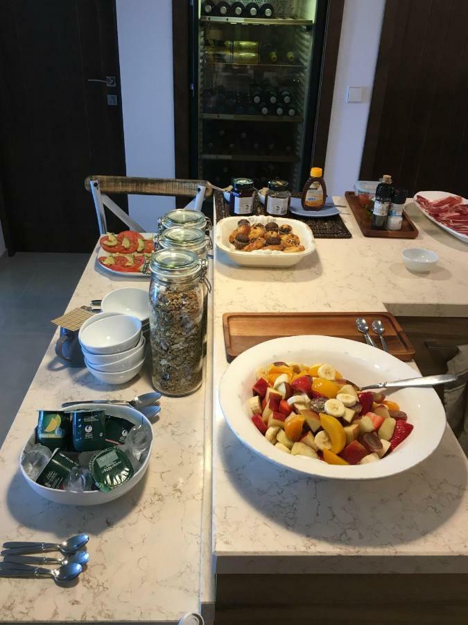 Villa Breeze Boutique Guest Rooms, Marbella Sitio de Calahonda 外观 照片