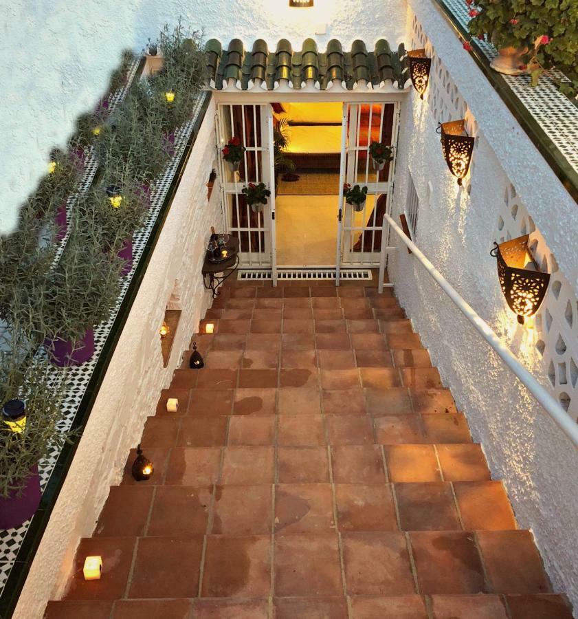 Villa Breeze Boutique Guest Rooms, Marbella Sitio de Calahonda 外观 照片