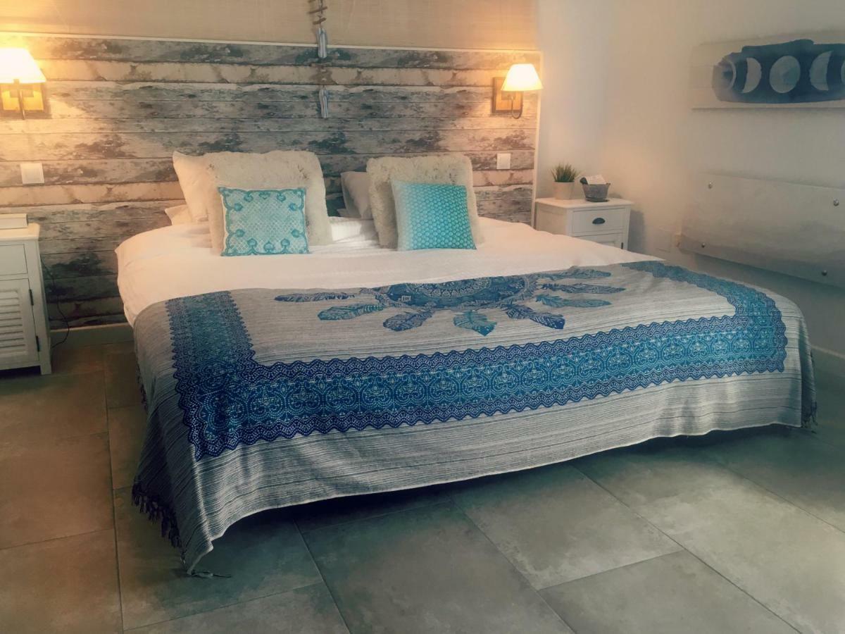 Villa Breeze Boutique Guest Rooms, Marbella Sitio de Calahonda 外观 照片